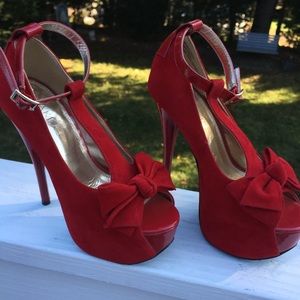 Red Bow Tie Heels